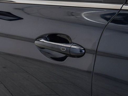 Used 2015 Kia K900 Luxury RWD image 49