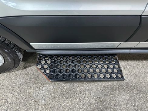 Used 2019 Ford Transit 250 148 Medium Roof image 16