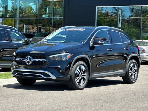 Certified 2025 Mercedes-Benz GLA 250 image 8