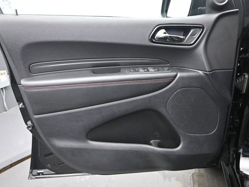 Used 2025 Dodge Durango GT image 12