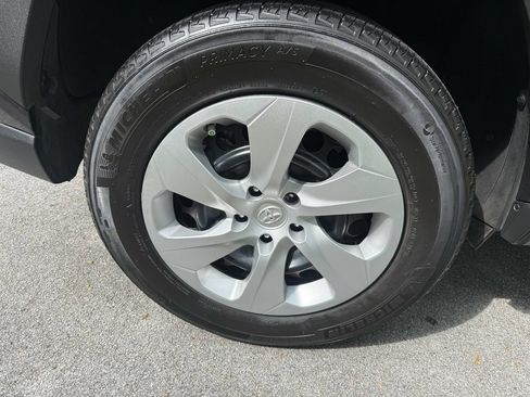 Used 2023 Toyota RAV4 LE FWD image 13