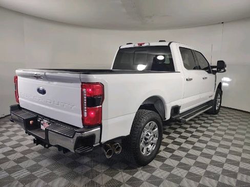 Used 2023 Ford F250 Lariat w/ Chrome Package AWD/4WD image 8