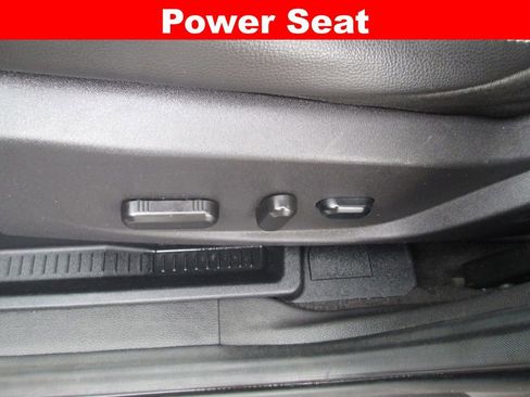 Used 2017 Ford Escape SE w/ Equipment Group 201A image 22