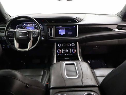 Used 2021 GMC Yukon Denali w/ Denali Ultimate Package AWD/4WD image 17