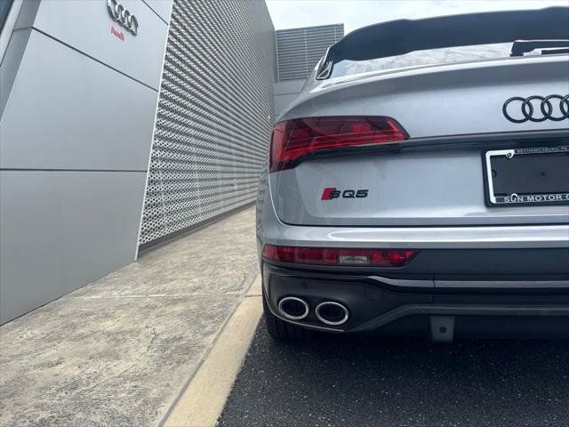 Used 2023 Audi SQ5 Prestige w/ Prestige Package AWD/4WD image 30
