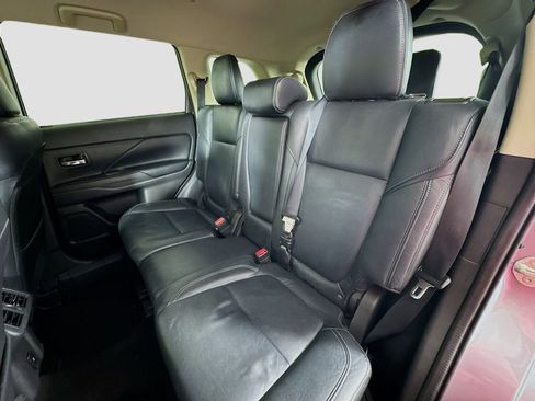 Used 2020 Mitsubishi Outlander SEL image 24