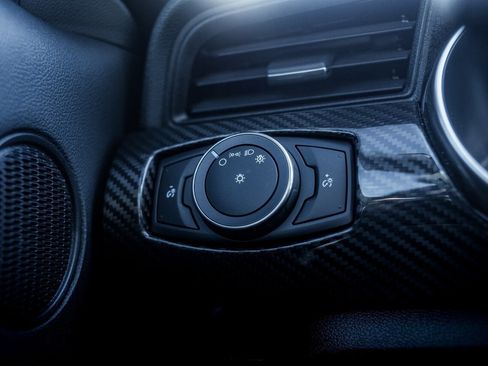 Used 2022 Ford Mustang Shelby GT500 w/ Carbon Fiber Track Pack image 18