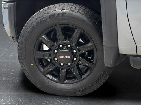 Used 2024 GMC Sierra 3500 AT4 w/ AT4 Premium Plus Package AWD/4WD image 38