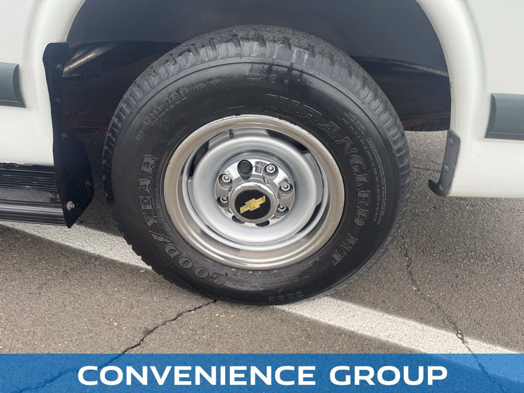 Used 2000 Chevrolet Express 3500 Extended Passenger w/ LS Preferred Equipment Group RWD image 15