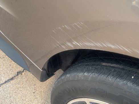 Used 2019 Ford Edge Titanium w/ Equipment Group 301A image 7