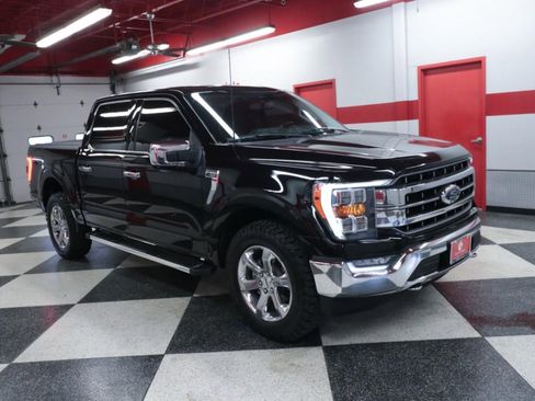 Used 2023 Ford F150 Lariat w/ Trailer Tow Package AWD/4WD image 3