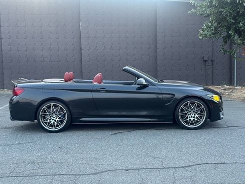 Used 2020 BMW M4 Convertible w/ Competition Package RWD image 4