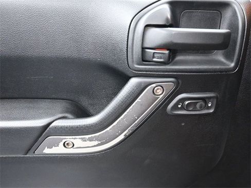 Used 2011 Jeep Wrangler Unlimited Sport image 21