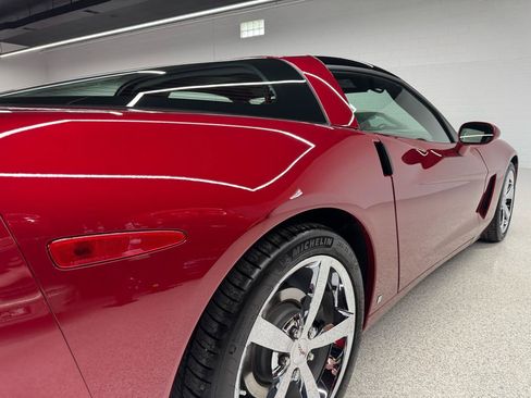 Used 2009 Chevrolet Corvette Coupe w/ Preferred Equipment Group RWD image 25