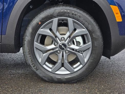 New 2026 Kia Seltos LX image 9