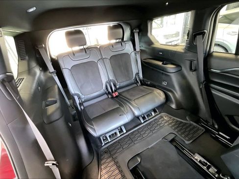 Used 2023 Jeep Grand Cherokee L Altitude AWD/4WD image 28