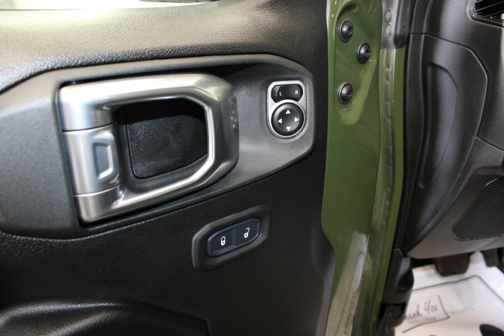Used 2024 Jeep Wrangler Sport AWD/4WD image 28