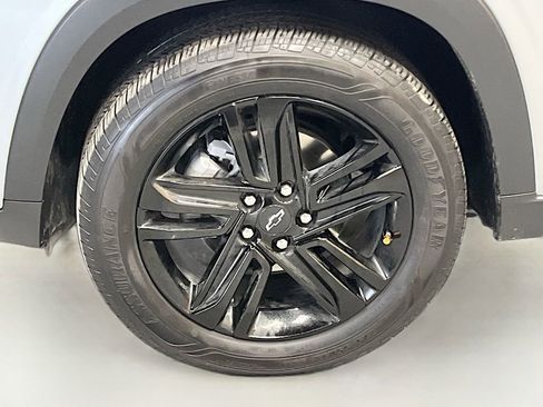 Used 2025 Chevrolet Trax ACTIV w/ Driver Confidence Package FWD image 29
