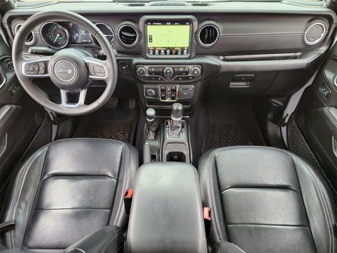 Used 2023 Jeep Wrangler Sahara image 32