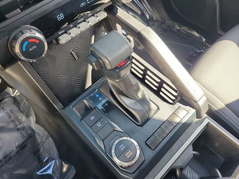 Used 2024 Toyota Tacoma TRD Sport image 27