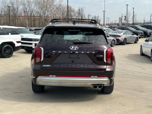 Used 2024 Hyundai Palisade Calligraphy image 11