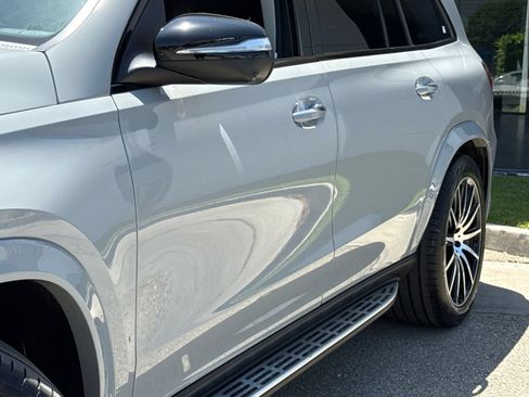 Used 2026 Mercedes-Benz GLS 450 4MATIC image 4