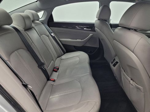 Used 2018 Hyundai Sonata Limited image 19