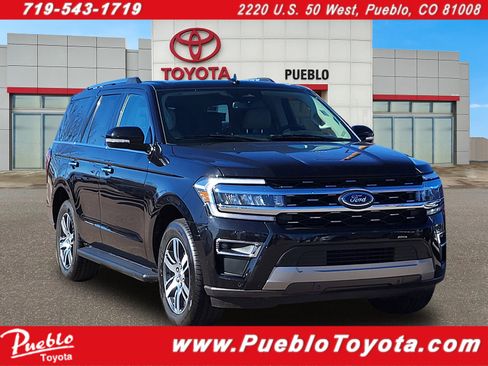 Used 2024 Ford Expedition Limited image 1