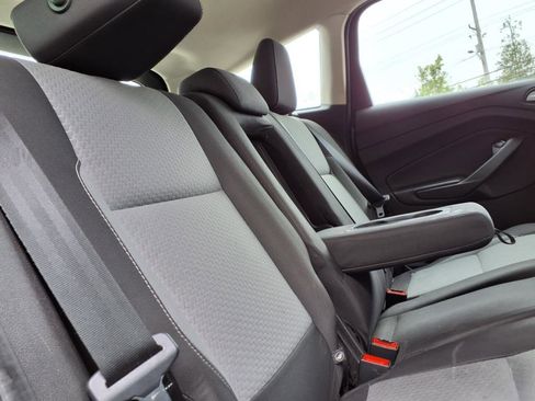 Used 2017 Ford C-MAX Energi SE image 15