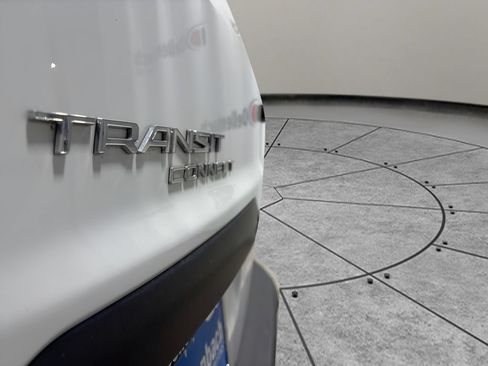 Used 2021 Ford Transit Connect XL FWD image 19