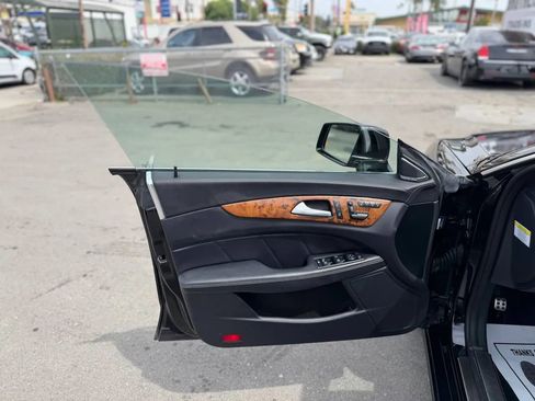 Used 2014 Mercedes-Benz CLS 550 4MATIC image 18