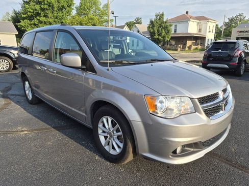 Used 2018 Dodge Grand Caravan SXT FWD image 7