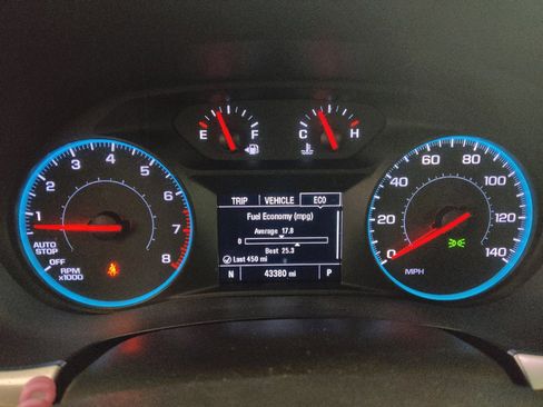 Used 2021 Chevrolet Traverse LT FWD image 23