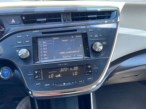 Used 2016 Toyota Avalon XLE Premium FWD image 13