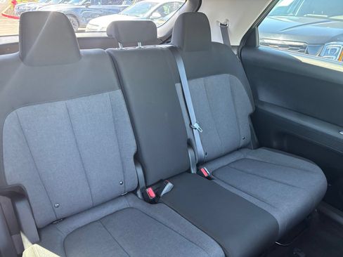 Used 2024 Hyundai Ioniq 5 SE RWD image 18
