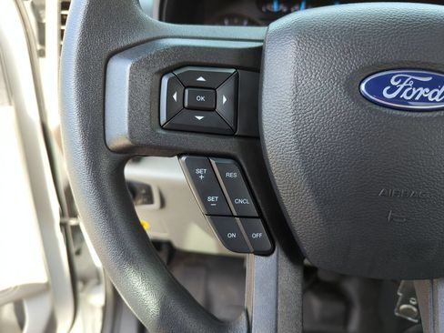 Used 2022 Ford F250 XL w/ Power Equipment Group RWD image 11