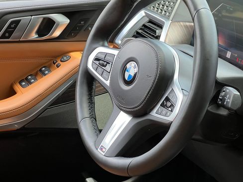 Used 2024 BMW X5 xDrive40i w/ M Sport Package AWD/4WD image 38