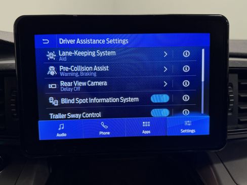 Used 2020 Ford Explorer XLT w/ Comfort Package image 9