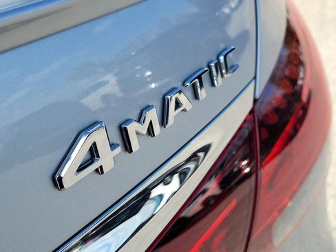 Used 2022 Mercedes-Benz E 350 4MATIC Sedan image 33