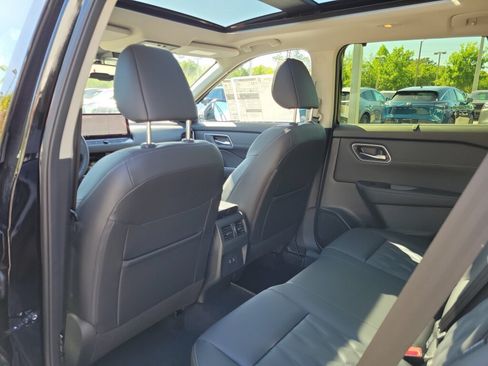 New 2026 Nissan Rogue Platinum AWD/4WD image 12