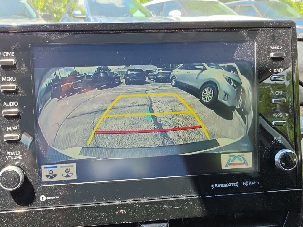 Used 2022 Toyota Camry XSE FWD image 14