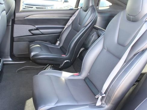 Used 2023 Tesla Model X Plaid image 32