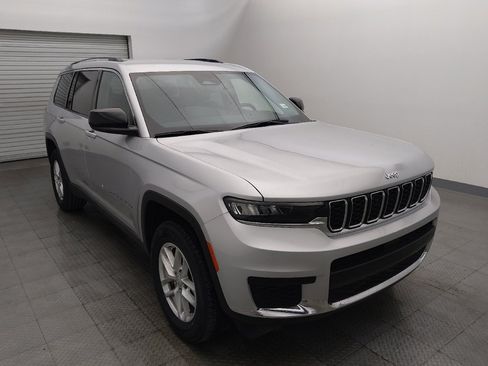 Used 2023 Jeep Grand Cherokee L Laredo image 13