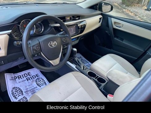 Used 2016 Toyota Corolla LE image 6