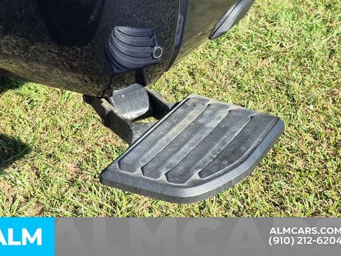 Used 2025 Toyota Tundra Platinum image 9