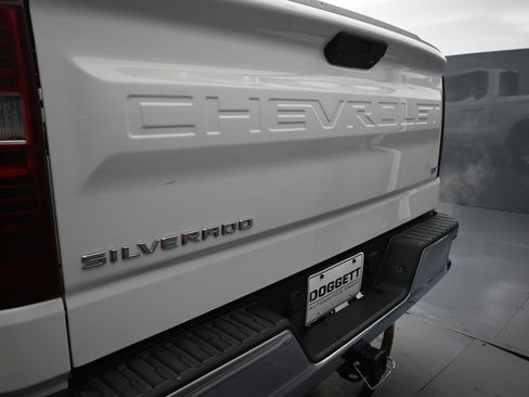 Used 2019 Chevrolet Silverado 1500 LT w/ Texas Edition image 16