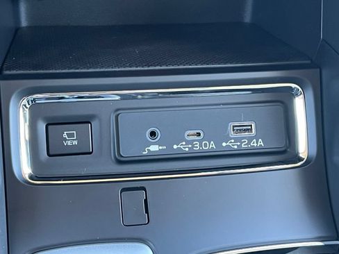 New 2026 Subaru Ascent Limited AWD/4WD image 32