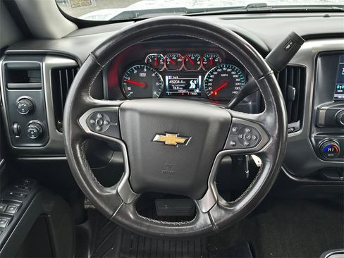 Used 2018 Chevrolet Silverado 1500 LT w/ LT Eassist Package image 18