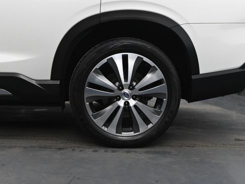 Used 2019 Subaru Ascent Limited image 14