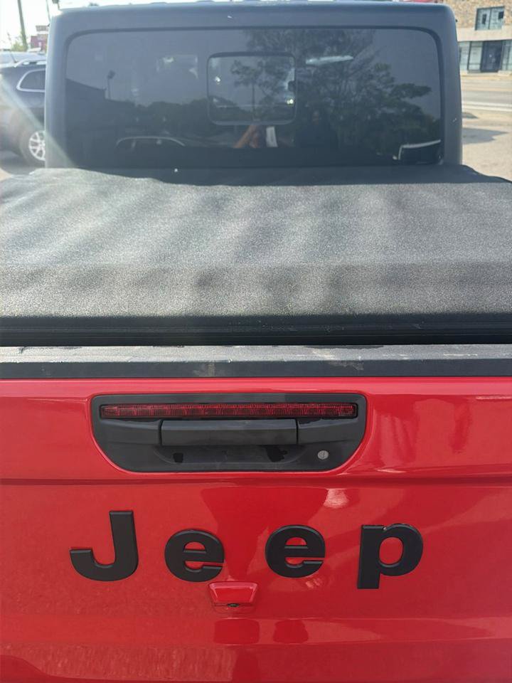 Used 2021 Jeep Gladiator Sport AWD/4WD image 5